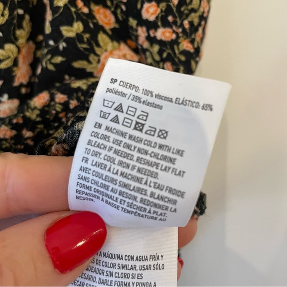 Floral American Eagle Crop Top- size Large - Picture 5 of 5